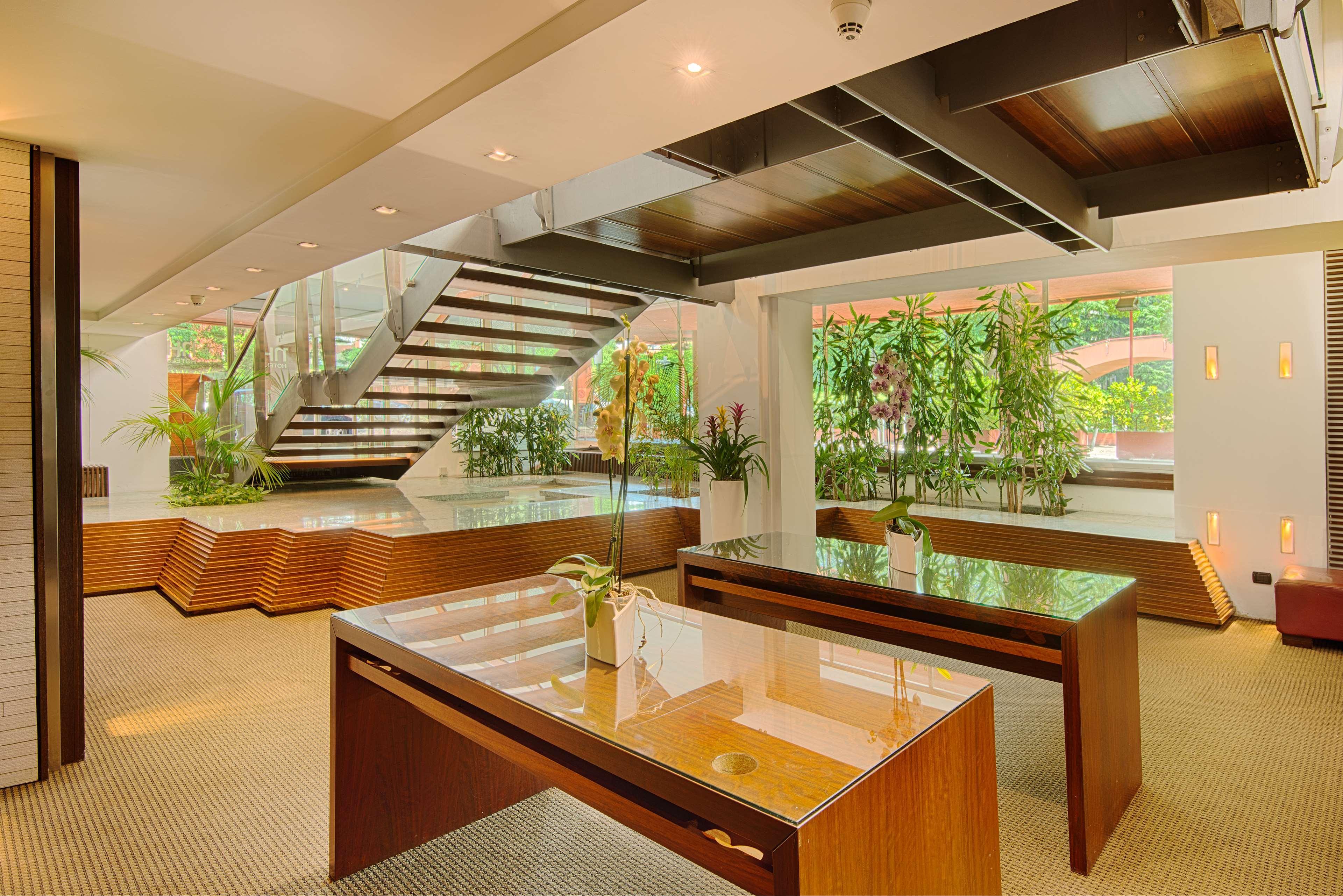 Nh Milano 2 Hotel 4*